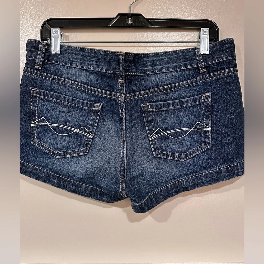 Women's Denim Shorts - Picture 3 of 5